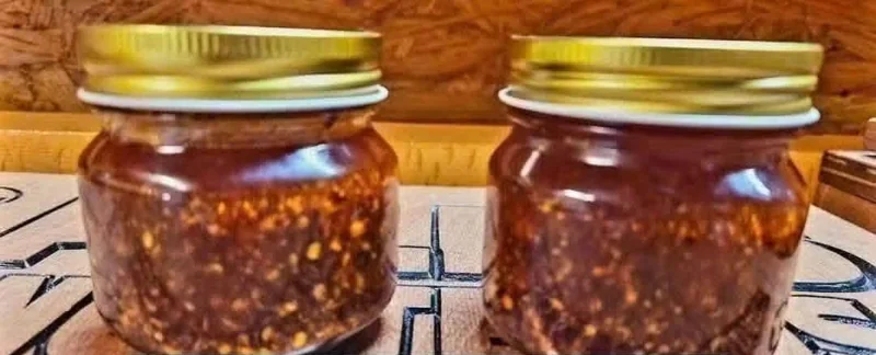 Artisan salsa macha